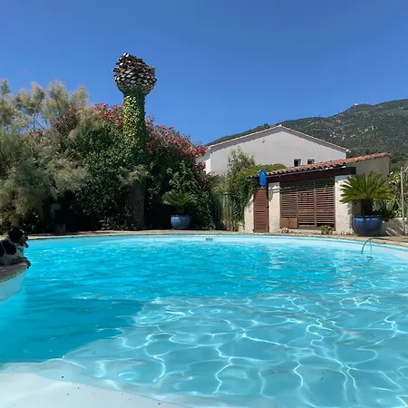 2 Dans Avec Piscine Kwatera prywatna *